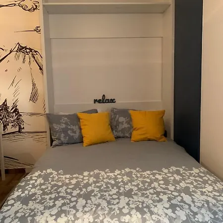 Olaf Apartment